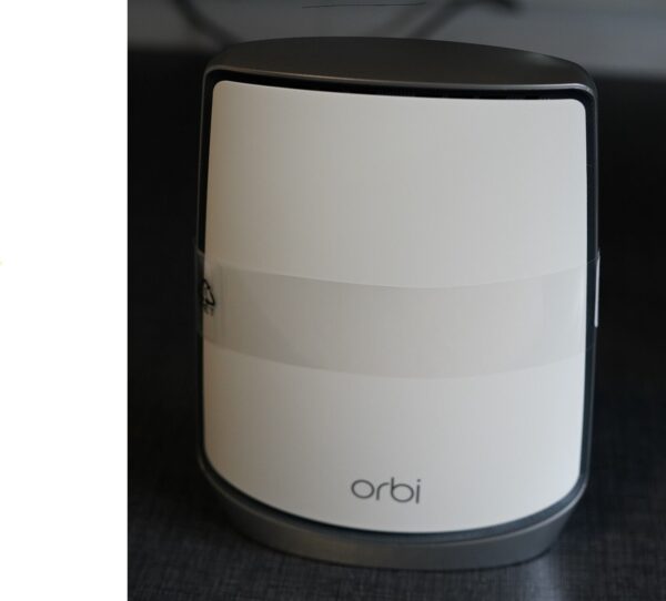 NETGEAR Orbi RBR850 Router. With its 5GHz Tri-band Mesh WiFi 6 USED