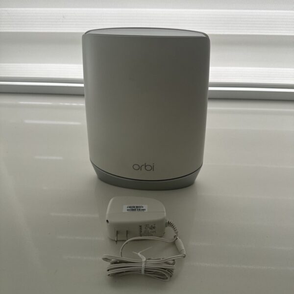 NETGEAR Orbi RBS750 Add-on Satellite Tri-Band Wireless Mesh WiFi 6 AX4200