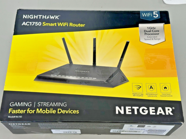 NETGEAR R6700v3 Nighthawk AC1750 Smart WiFi Router - R6700-100NAS